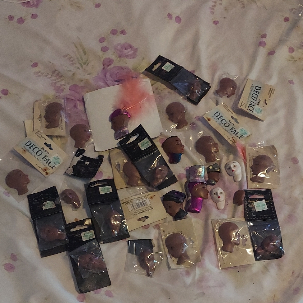 6/$10 All Pieces For $6  Vintage Assorted Deco Flex Doll Heads Set
